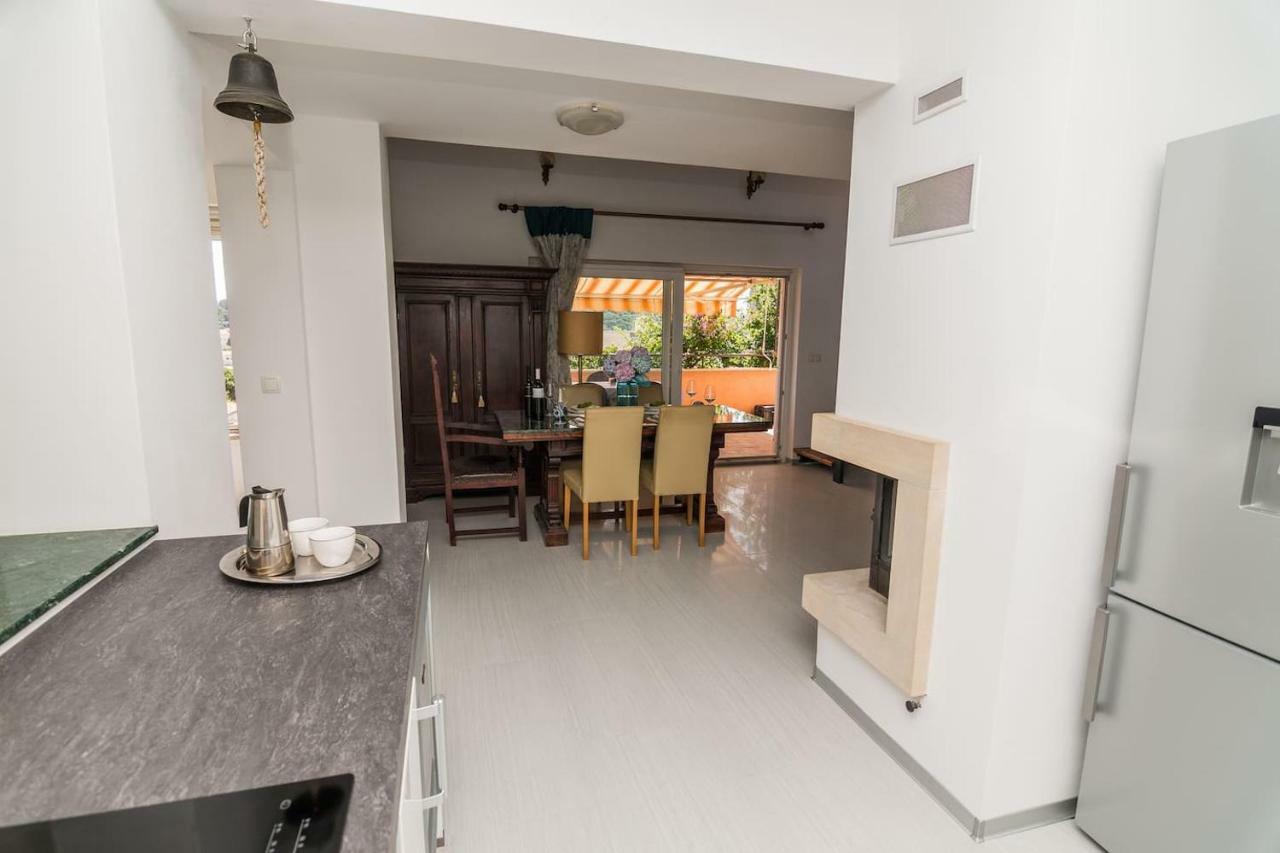 Apartment Sun View Mali Losinj Ngoại thất bức ảnh